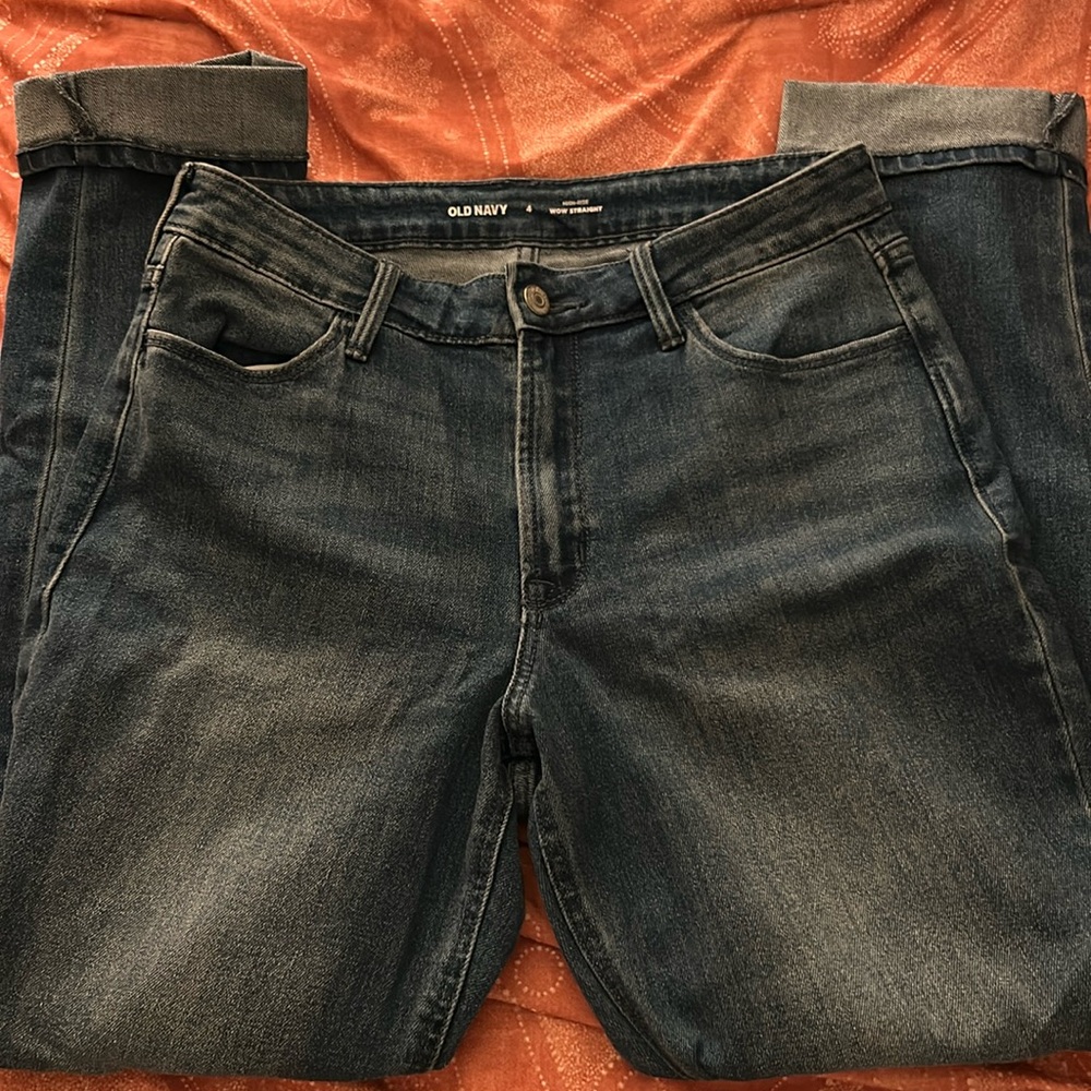 Like new Old Navy dark wash straight jeans